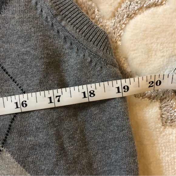 Vintage argyle grey sweater vest - Picture 6 of 6